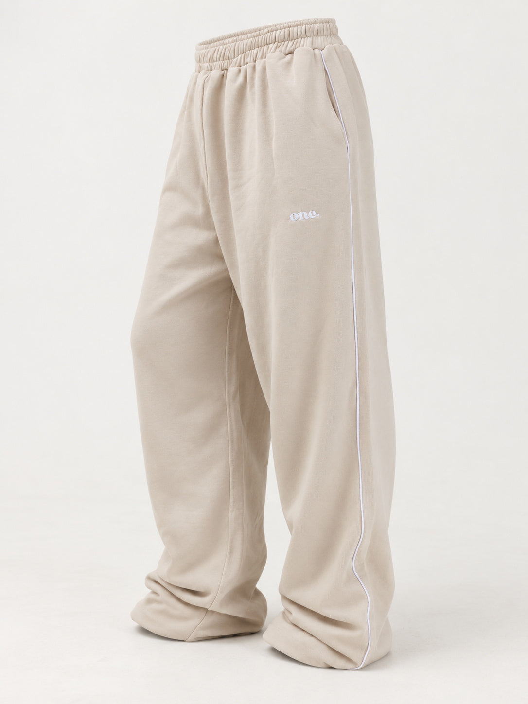 Ginger Ale Jogger — side view