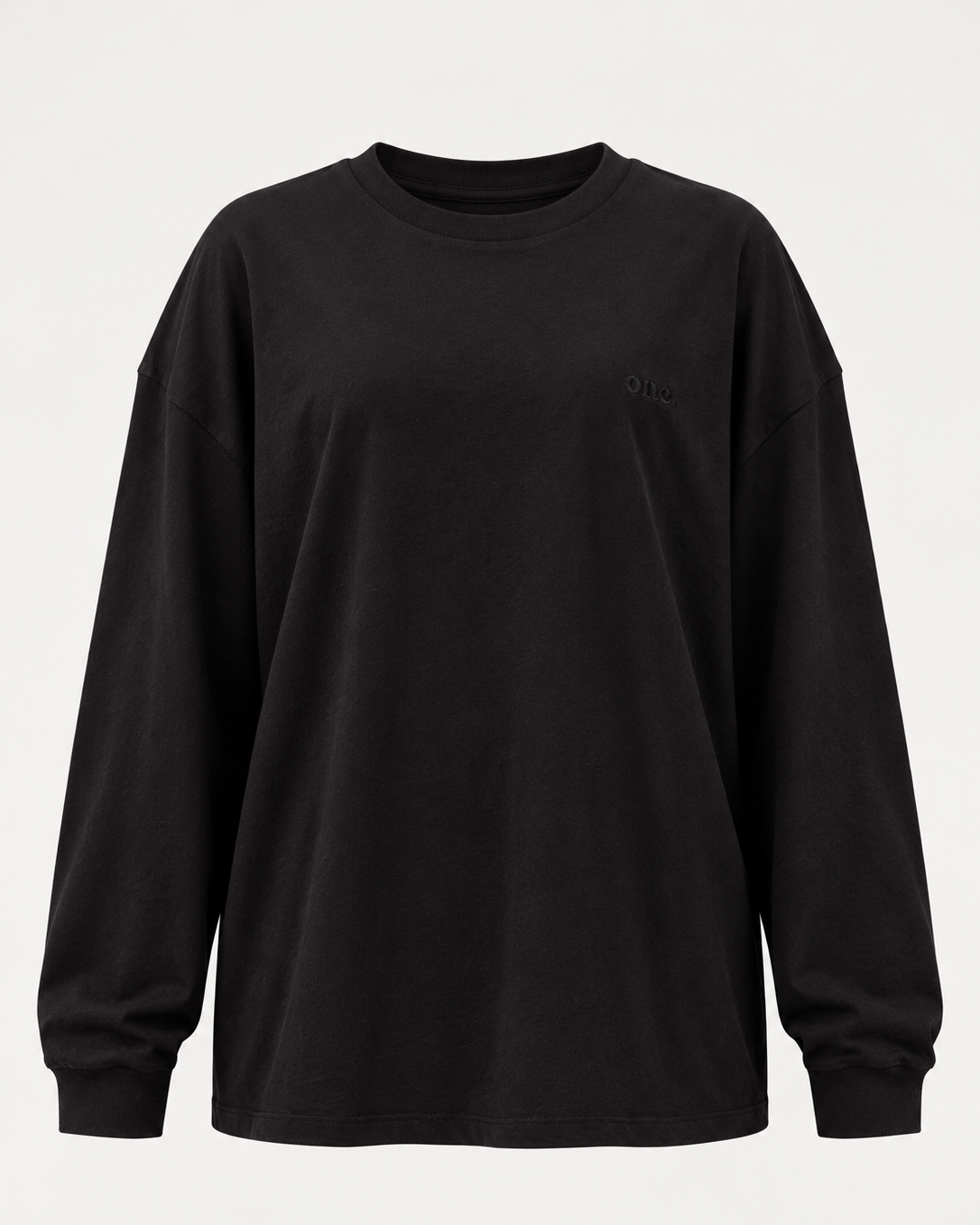 Studio Core Black — חזית — תמונה ראשית