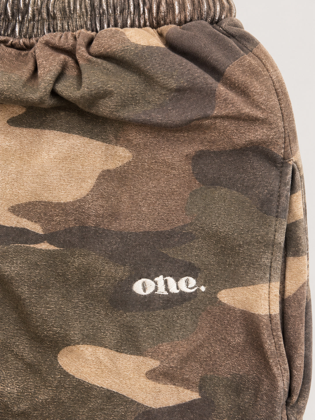 Cameo Street Jogger — detail view