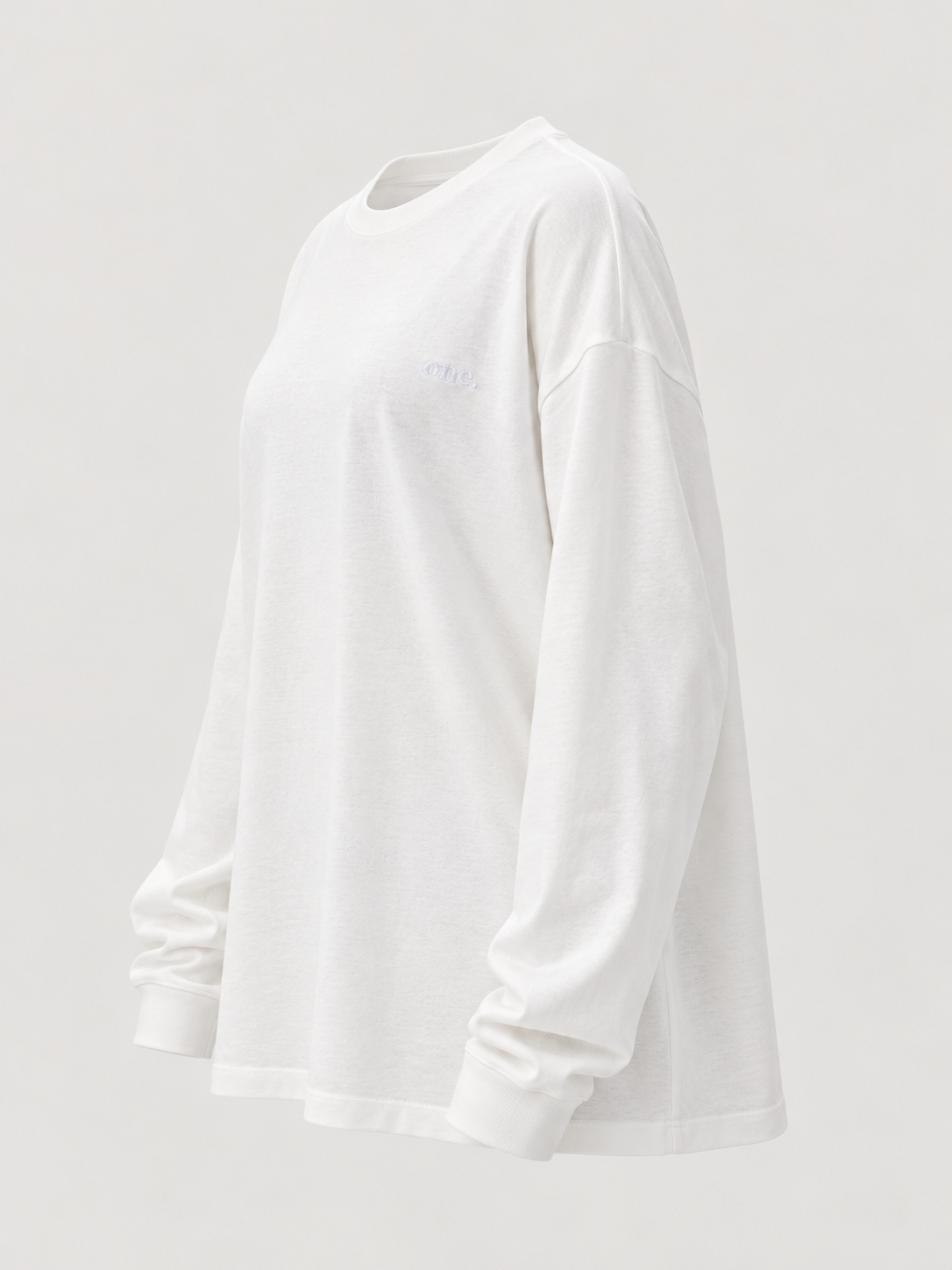 Studio Core White — צד